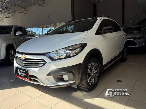 CHEVROLET ONIX 1.4 MPFI ACTIV 8V FLEX 4P MANUAL
